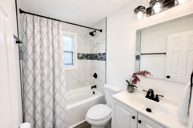 6651 Rhode Island Avenue, Hammond, IN 46323