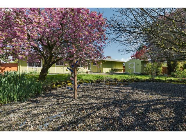 1722 Se OAK St, Hillsboro, OR 97123