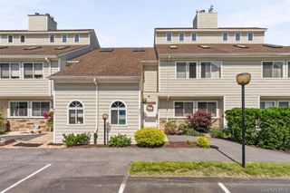 407 Crystal Hill Lane, Poughkeepsie, NY 12603