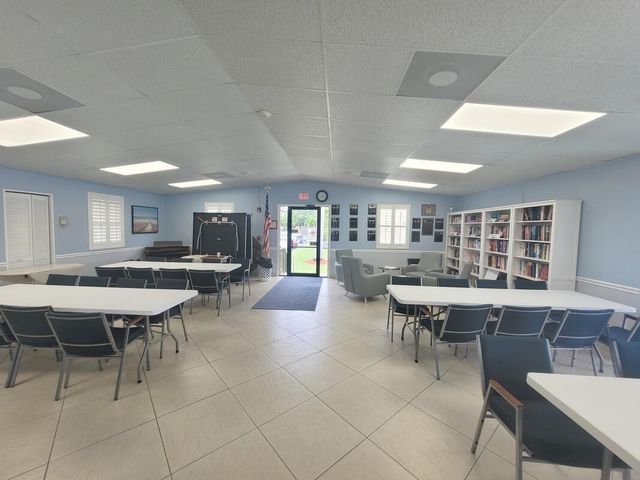 320 Pine Ridge Circle A1, Greenacres, FL 33463