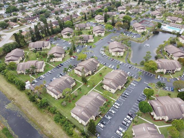 320 Pine Ridge Circle A1, Greenacres, FL 33463