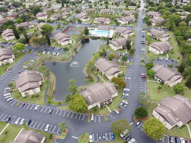 320 Pine Ridge Circle A1, Greenacres, FL 33463