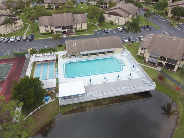 320 Pine Ridge Circle A1, Greenacres, FL 33463