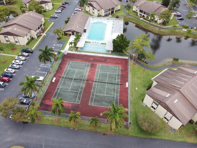 320 Pine Ridge Circle A1, Greenacres, FL 33463