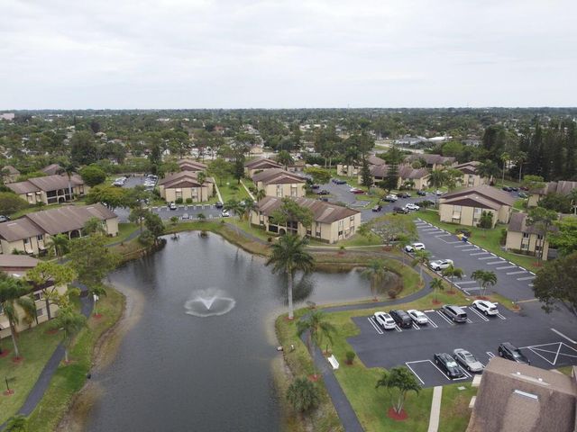 320 Pine Ridge Circle A1, Greenacres, FL 33463
