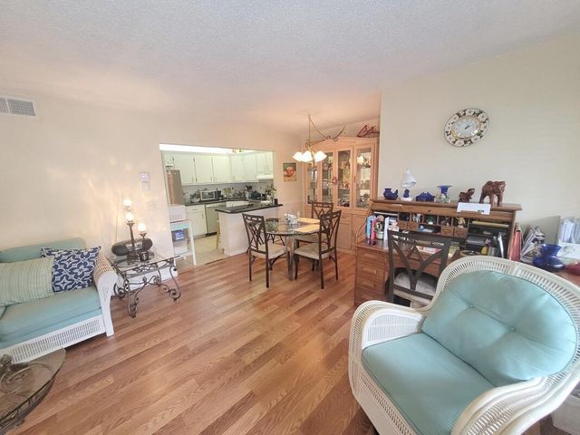 320 Pine Ridge Circle A1, Greenacres, FL 33463