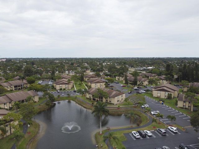 320 Pine Ridge Circle A1, Greenacres, FL 33463