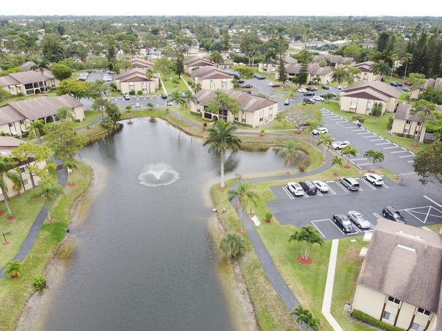 320 Pine Ridge Circle A1, Greenacres, FL 33463