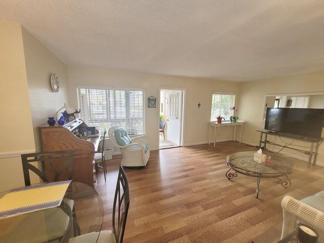 320 Pine Ridge Circle A1, Greenacres, FL 33463