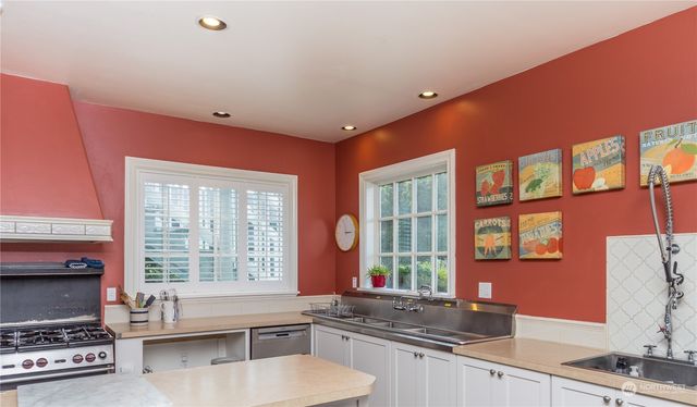 533 Quincy Street, Port Townsend, WA 98368