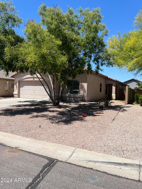 352 W GASCON Road, San Tan Valley, AZ 85143