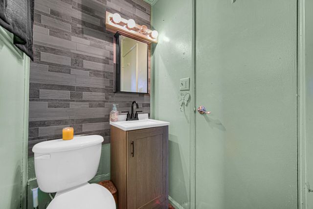 1639 174th Street, Hammond, IN 46324