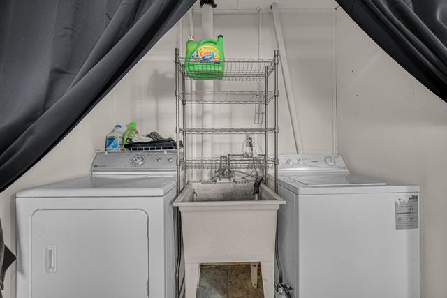 1639 174th Street, Hammond, IN 46324