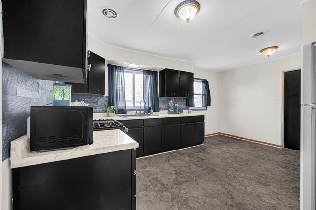 1639 174th Street, Hammond, IN 46324