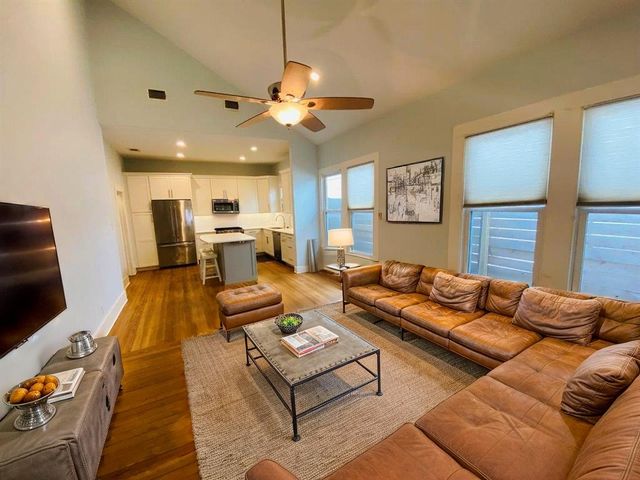 521 E Live Oak ST A, Austin, TX 78704