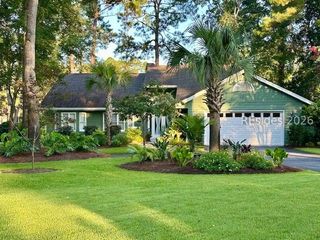 26 Fairway Dr, Bluffton, SC 29910