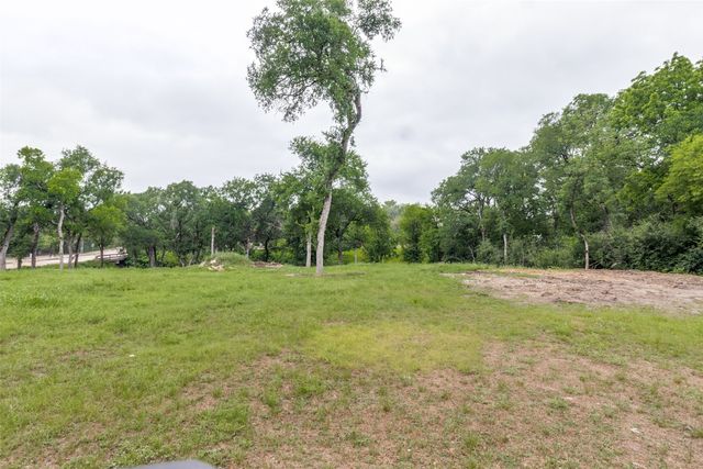 10011 Surrey Oaks Drive, Dallas, TX 75229