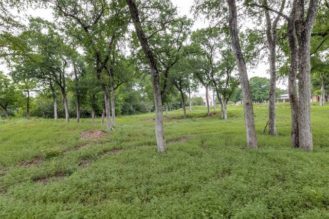 10011 Surrey Oaks Drive, Dallas, TX 75229