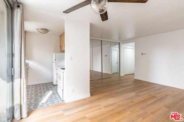 4255 W 5th Street 107, Los Angeles, CA 90020
