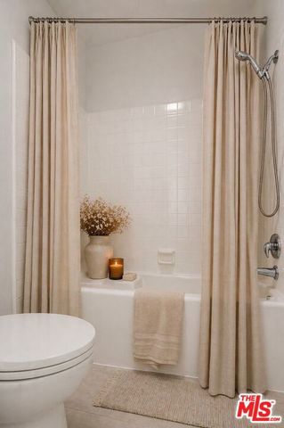 4255 W 5th Street 107, Los Angeles, CA 90020
