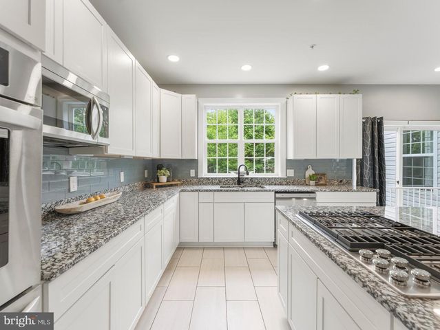 100 INVERNESS LN, Fort Washington, MD 20744