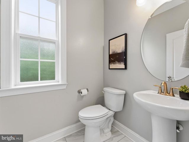 100 INVERNESS LN, Fort Washington, MD 20744