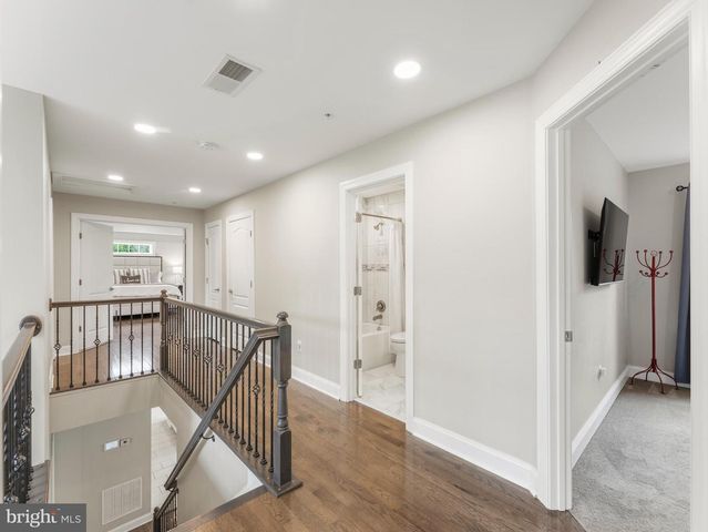 100 INVERNESS LN, Fort Washington, MD 20744