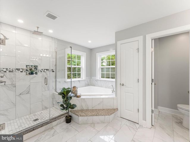 100 INVERNESS LN, Fort Washington, MD 20744