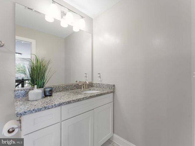 100 INVERNESS LN, Fort Washington, MD 20744