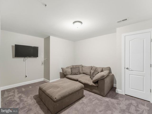 100 INVERNESS LN, Fort Washington, MD 20744