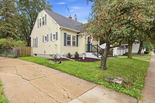 310 GRAY STREET, Green Bay, WI 54303