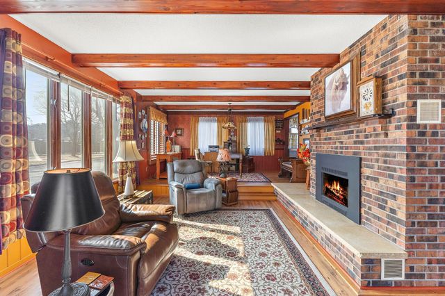 206 2nd Street N, Bayport, MN 55003