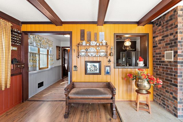 206 2nd Street N, Bayport, MN 55003