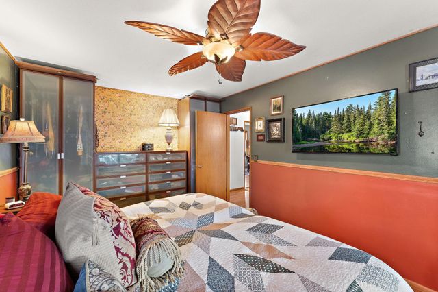 206 2nd Street N, Bayport, MN 55003