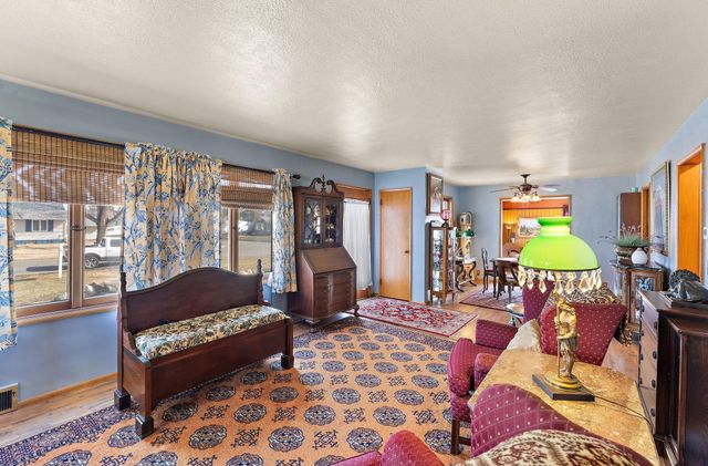 206 2nd Street N, Bayport, MN 55003