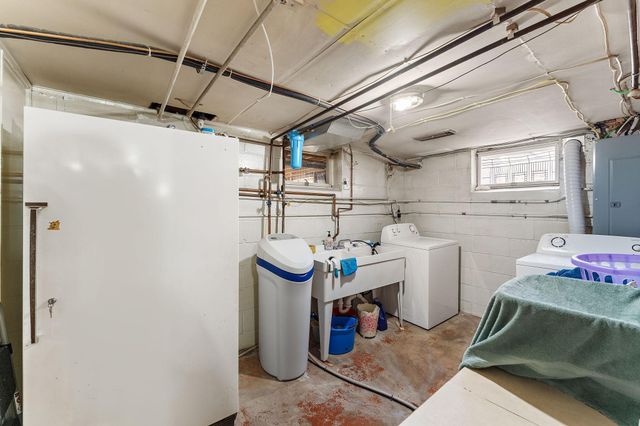 206 2nd Street N, Bayport, MN 55003