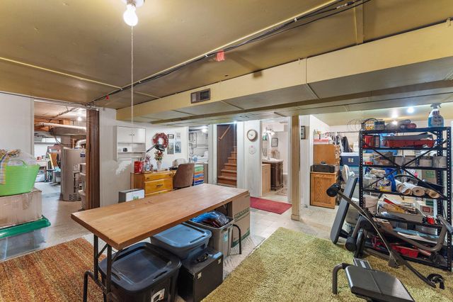 206 2nd Street N, Bayport, MN 55003