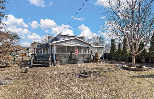 206 2nd Street N, Bayport, MN 55003