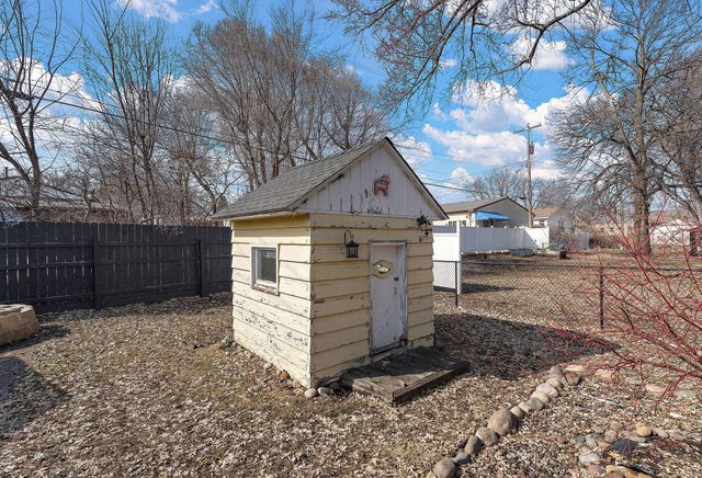 206 2nd Street N, Bayport, MN 55003