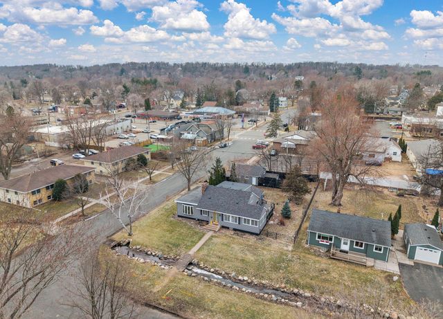 206 2nd Street N, Bayport, MN 55003