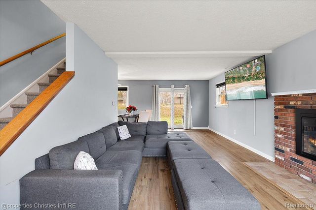 3416 Cooley Drive, Lansing, MI 48911