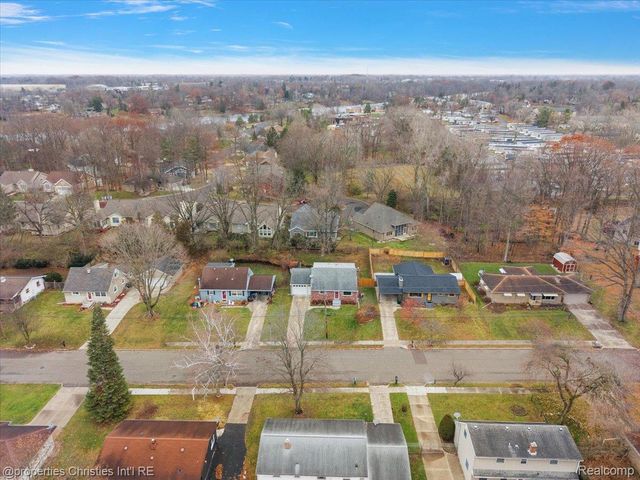 3416 Cooley Drive, Lansing, MI 48911