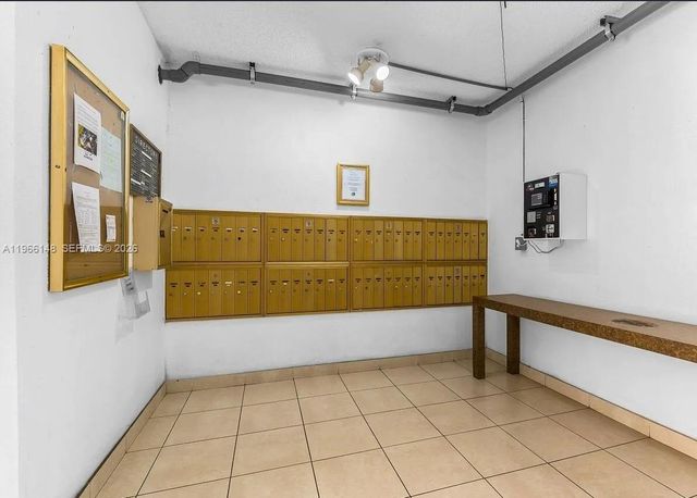 6301 N Fall Circle Drive 213, Lauderhill, FL 33319