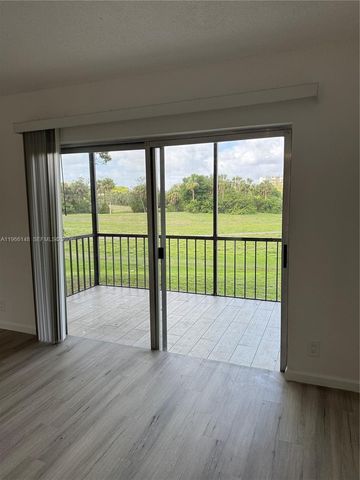 6301 N Fall Circle Drive 213, Lauderhill, FL 33319