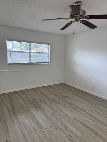 6301 N Fall Circle Drive 213, Lauderhill, FL 33319