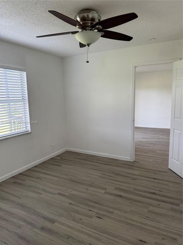 6301 N Fall Circle Drive 213, Lauderhill, FL 33319