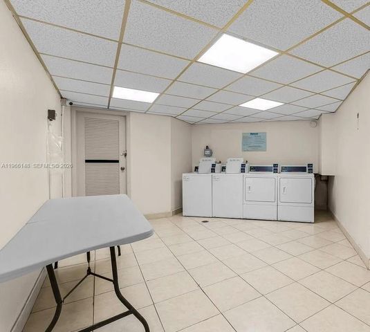 6301 N Fall Circle Drive 213, Lauderhill, FL 33319