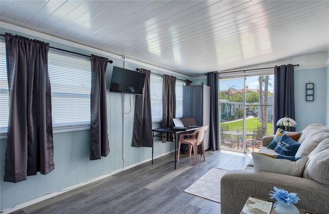 18675 US HIGHWAY 19 N 328, Clearwater, FL 33764