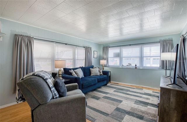 18675 US HIGHWAY 19 N 328, Clearwater, FL 33764