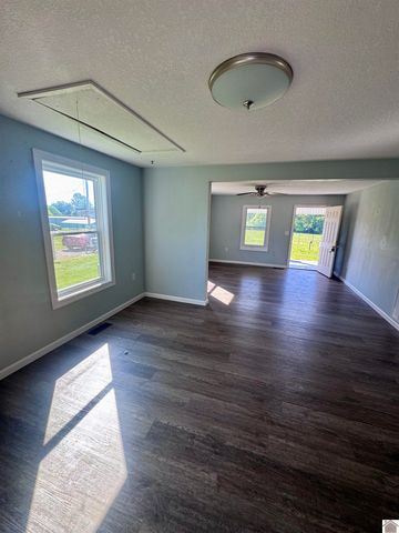 4557 Hendron Road, Paducah, KY 42003